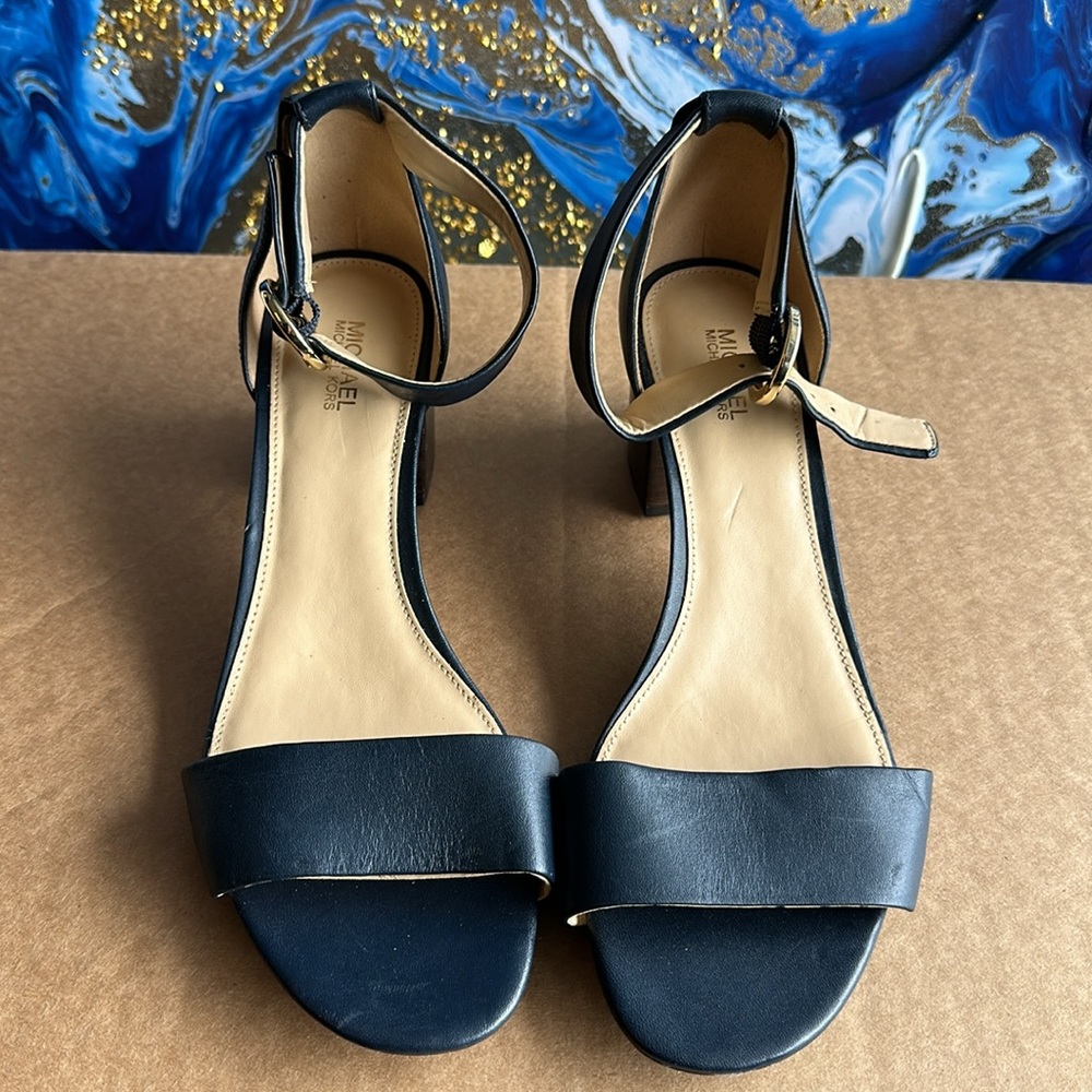 Michael Kors, leather sandals size 8 - Picture 2 of 4